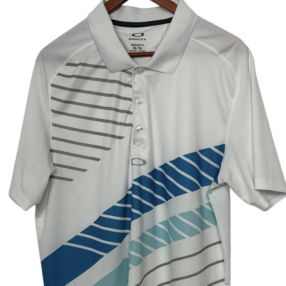 Oakley Men's XL Golf Polo Shirt White Blue Gray Stripe Performance Regular Fit